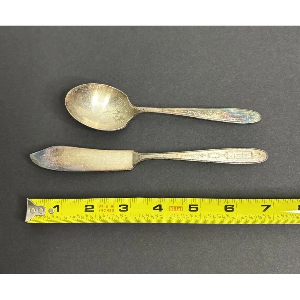 Oneida Community Grosvenor Sugar Spoon & Butter Knife Silverplate Monogrammed F